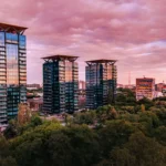 Ghid despre cum să cumperi actiuni One United Properties din România